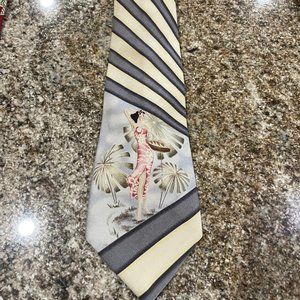 VINTAGE TOMMY BAHAMA 100% SILK NECK TIE